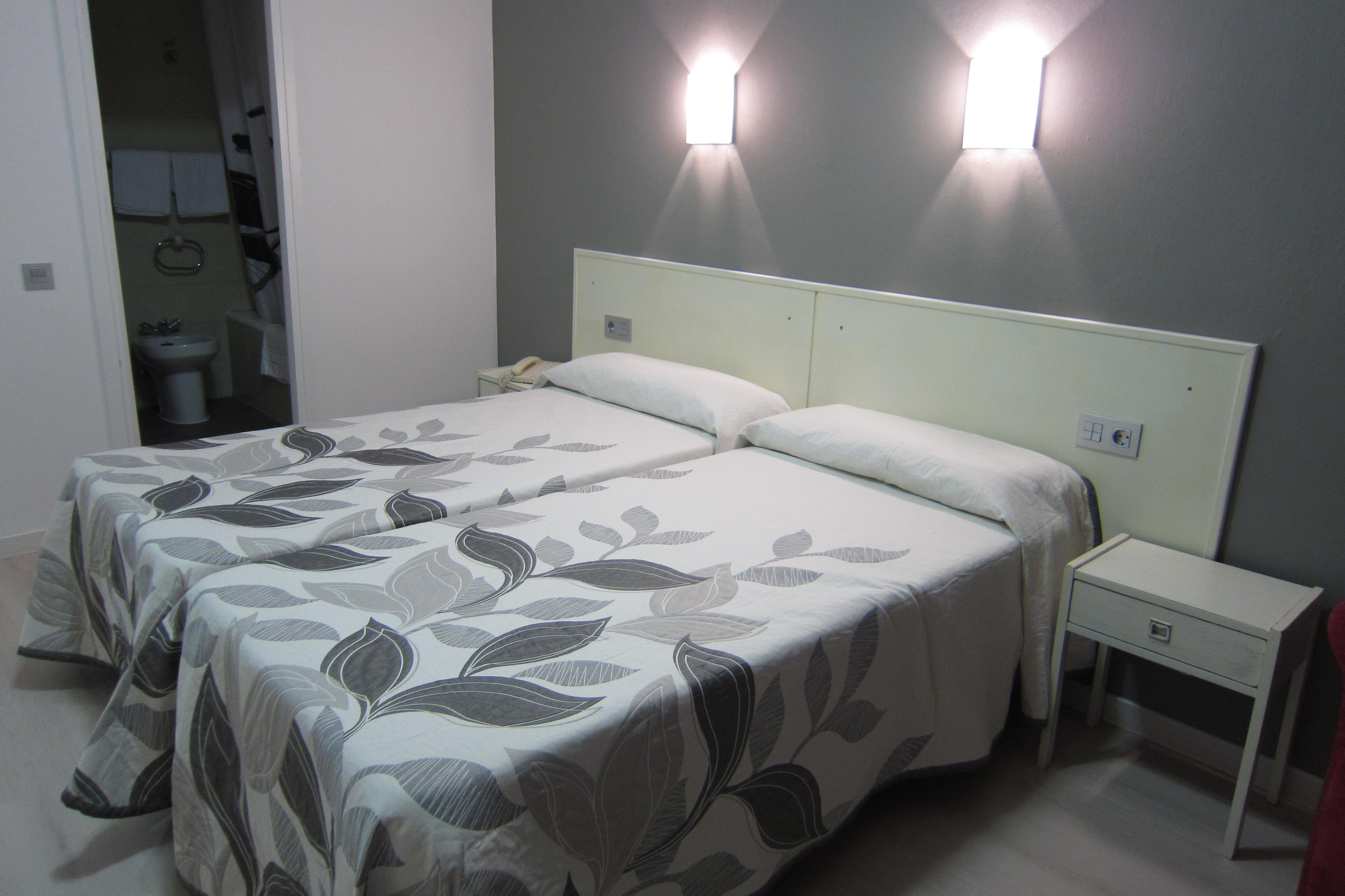 Hotel Acebos Azabache Gijon Bagian luar foto