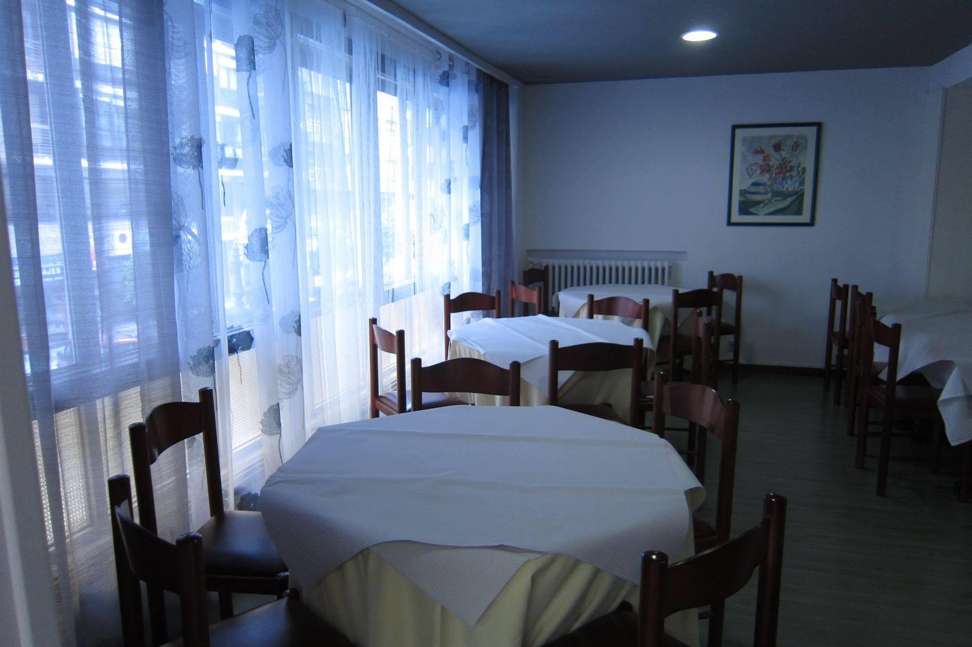 Hotel Acebos Azabache Gijon Bagian luar foto
